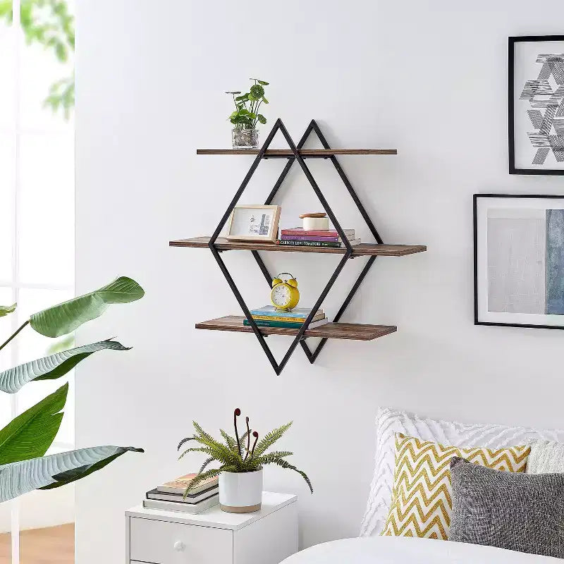 Danya B. Étagère murale triple diamant croisé Antigua noir/rustique : Cadre en fer laminé, supports de fixation inclus