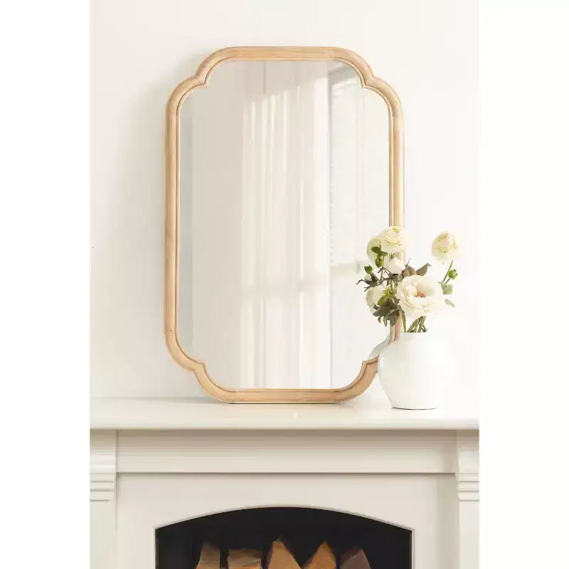 Miroir mural décoratif à bords festonnés « Glenby » de 61 x 91 cm, naturel, de Kate & Laurel