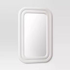 Miroir mural texturé 24 po x 36 po blanc - Threshold™