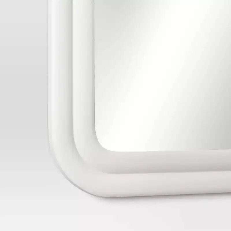 Miroir mural texturé 24 po x 36 po blanc - Threshold™