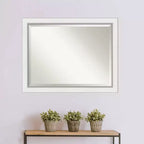 Miroir mural de salle de bain encadré Eva blanc argent 45 po x 35 po - Amanti Art : Rectangulaire moderne, biseauté, cadre en bois, mural