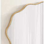 Miroir festonné ovale Viona or 24"x34" Kate & Laurel All Things Decor