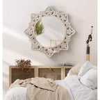 Kate & Laurel All Things Decor Miroir en Bois Sculpté Meera 71cmx71cm Marron : Éclat d'Artisan, Aucun Assemblage Requis