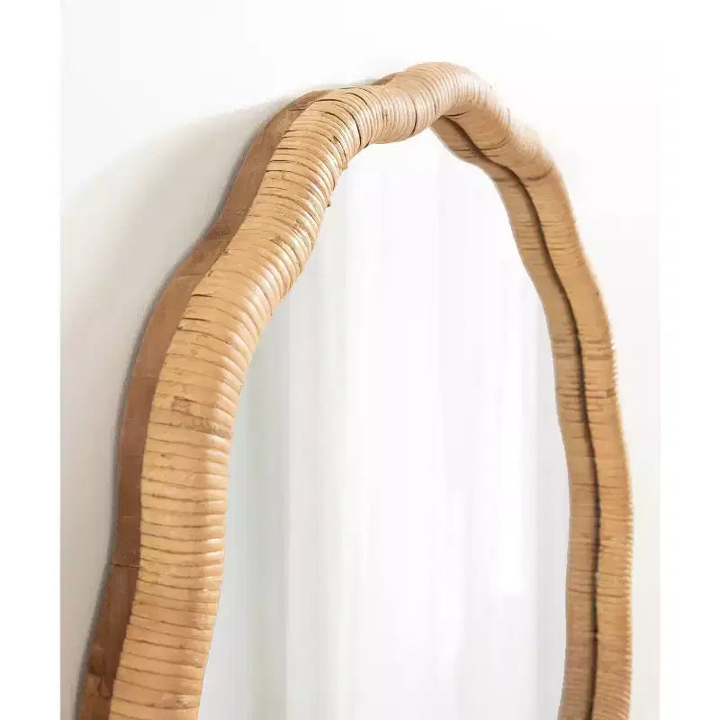 Kate & Laurel All Things Decor Miroir mural encadré Rahfy Scallop 66 cm x 66 cm naturel : style bohème, aucun assemblage requis