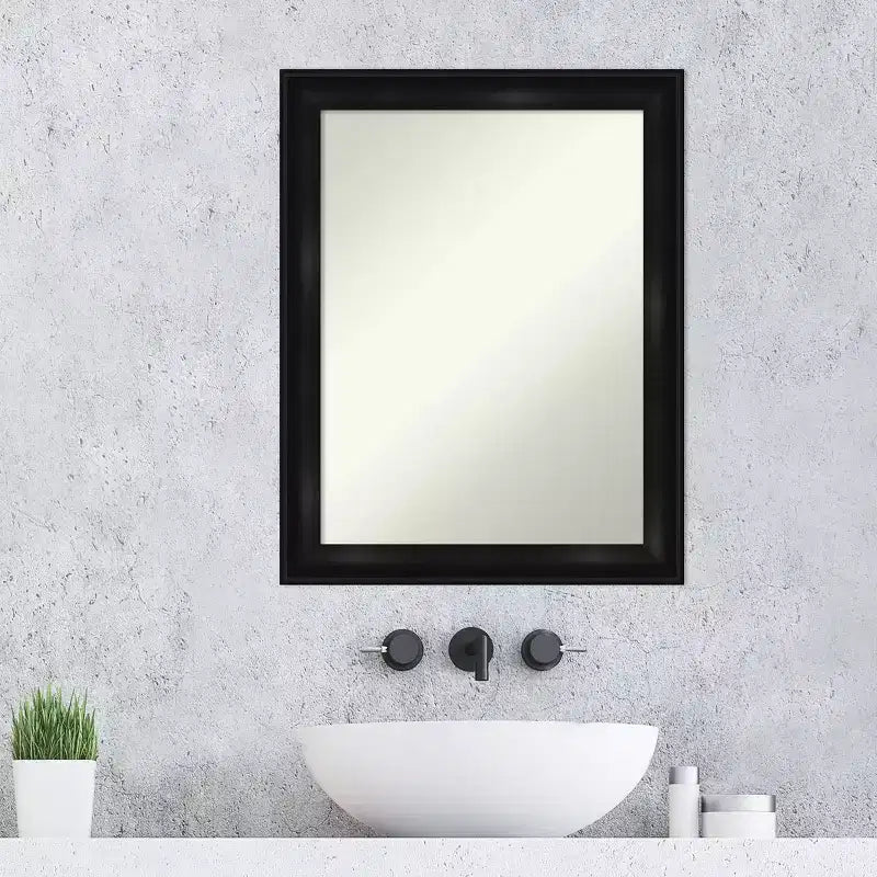 Miroir mural de salle de bain noir Amanti Art, collection moderne rectangulaire, 22" x 28", cadre en polystyrène, à monter au mur, non biseauté