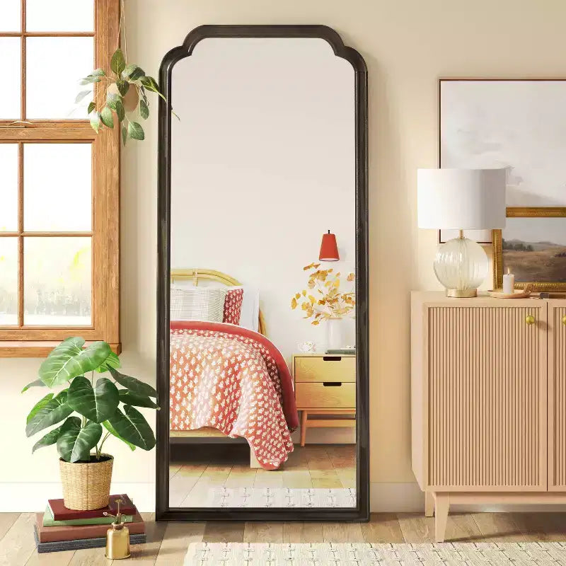 Miroir sur pied grande taille 30 po x 70 po, collection campagne française, noir - Threshold™ : cadre en bois, reflet intégral