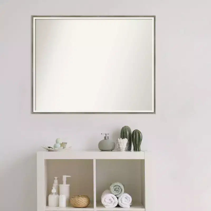 Miroir mural de salle de bain Lucie Wood sans biseau de 29 po x 23 po, argent - Amanti Art : Rectangulaire moderne, quincaillerie de montage incluse