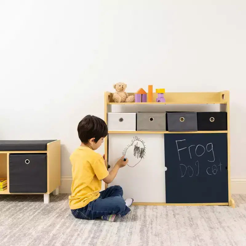 Organisateur pour enfants Humble Crew avec bacs en tissu et portes-graffiti en bois naturel : cadre en MDF, 1 étagère, 2 ans et plus, 86,4 cm l. x 81,3 cm h.