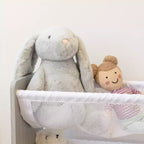 Humble Crew Kids' Slate Organisateur de peluches gris : Cadre en MDF, 3 étagères, 4 bacs de rangement, 81,3 cm H x 106,7 cm L x 27,9 cm P