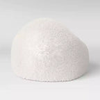 Pouf géant en fausse fourrure pour enfant, crème – Pillowfort™