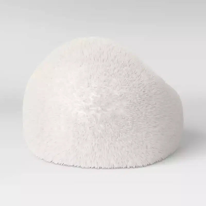 Pouf géant en fausse fourrure pour enfant, crème – Pillowfort™