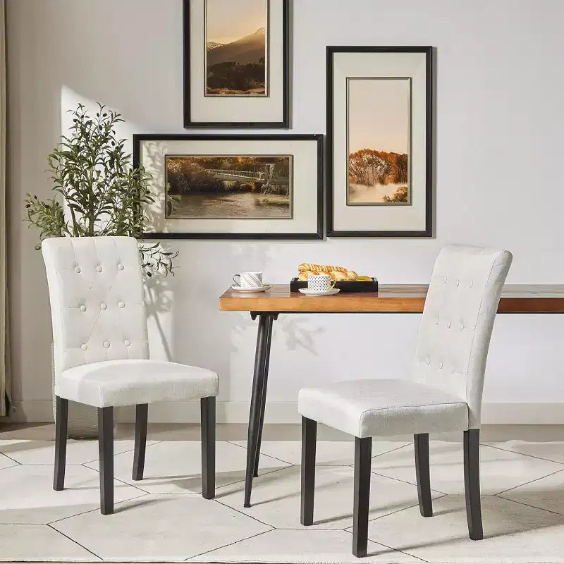 VECELO Chaises de salle à manger capitonnées Lot de 2/4/6 Chaises à dossier haut avec boutons touffetés Siège rembourré et pieds en bois d'hévéa Chaises de salle à manger Café/Beige/Gris