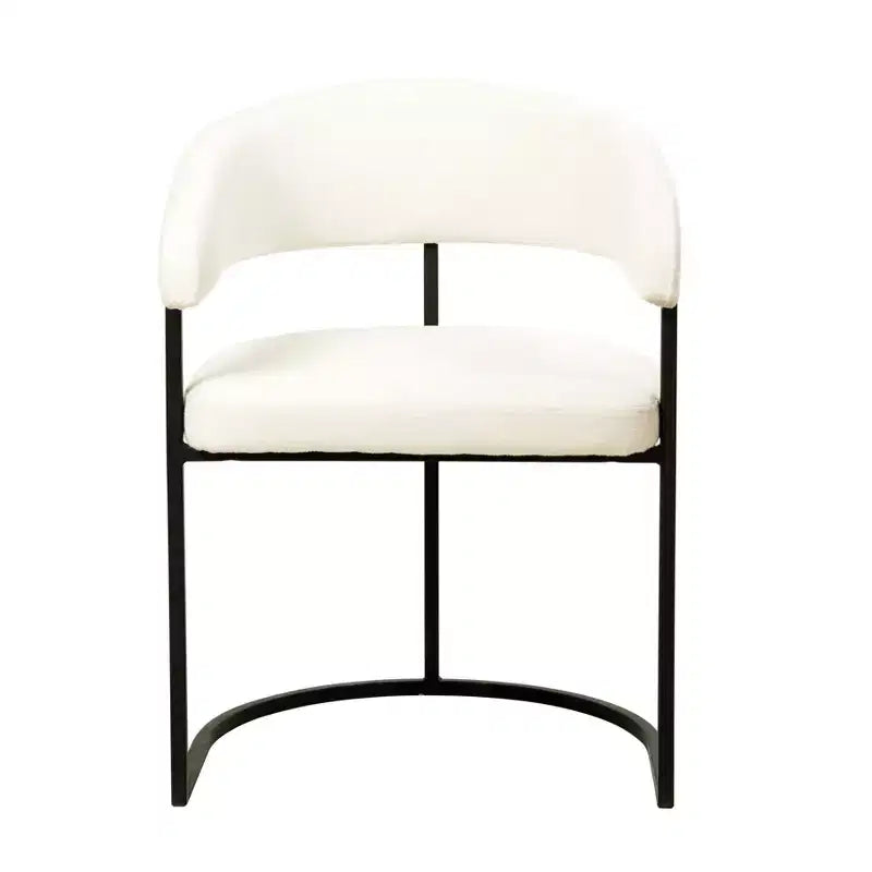 Lot de 4 chaises de salle à manger avec accoudoirs LeisureMod Aero Modern Curve Back, revêtement en cuir, assise confortable avec support rembourré pour salles à manger et cuisines
