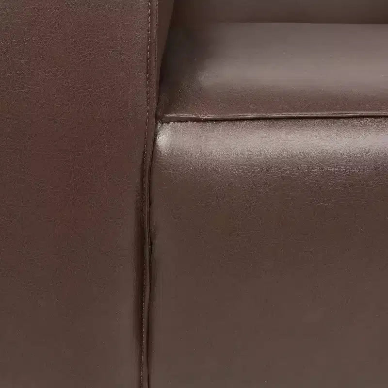 Fauteuil club contemporain en similicuir GDFStudio Minkler