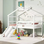 Lit mezzanine enfant avec toboggan, échelle d'accès et barrières de sécurité, complété d'un toit style maisonnette