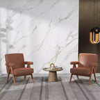 Chaise en bois rembourrée GDFStudio Merry avec accoudoirs