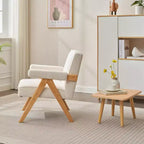 Chaise en bois rembourrée GDFStudio Merry avec accoudoirs