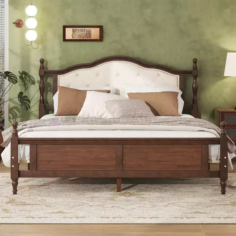 Lit en bois de pin Whisen Queen avec tête de lit capitonnée et pied de lit à panneau