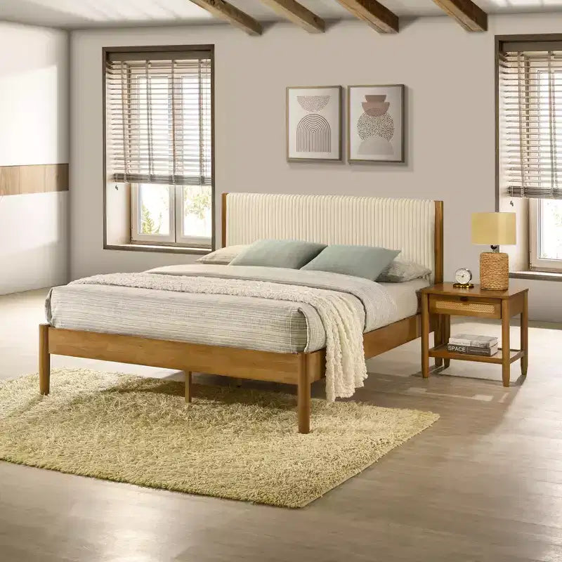 Ensemble de chambre à coucher 2 pièces en bois d'hévéa Vichy Roundhill Furniture, lit plateforme avec table de chevet