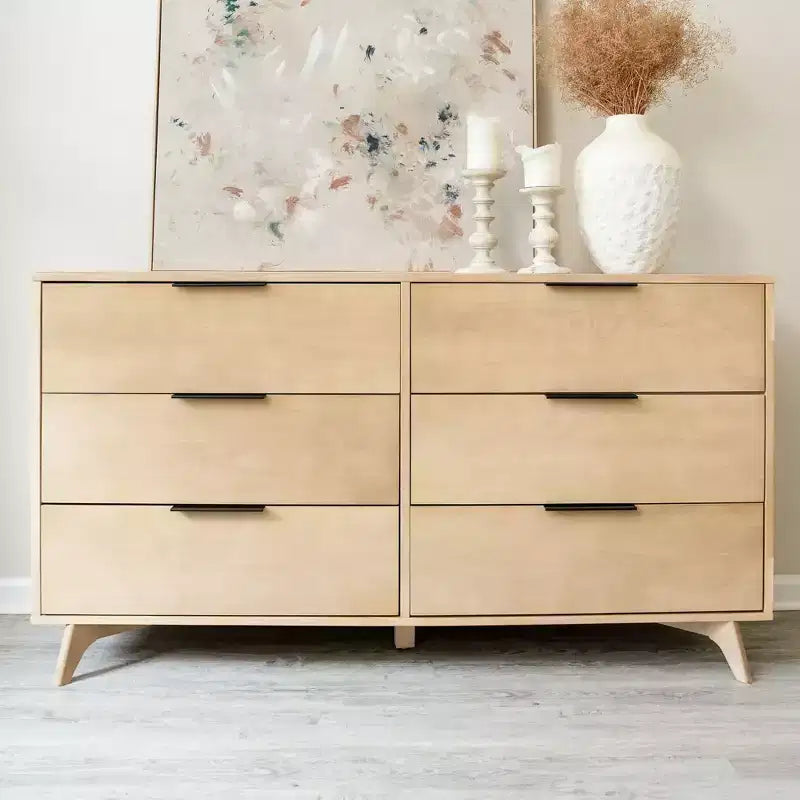 Commode à 6 tiroirs Plank+Beam avec poignées en laiton