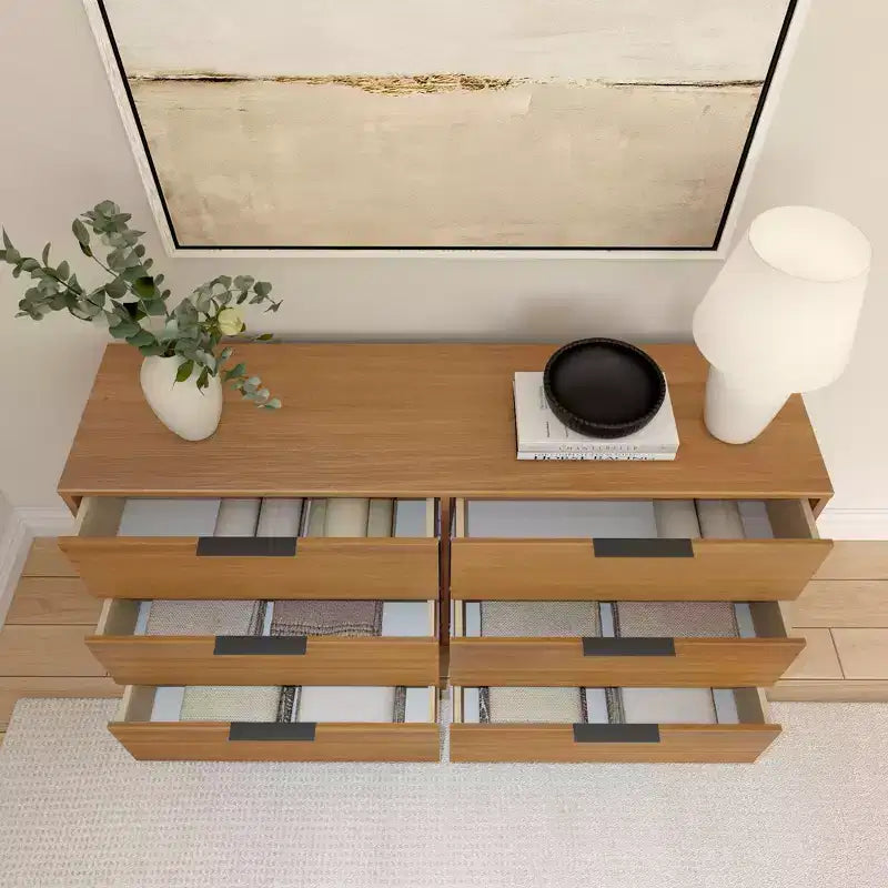 Commode à 6 tiroirs Plank+Beam avec poignées en laiton