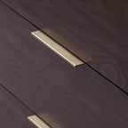 Commode à 6 tiroirs Plank+Beam avec poignées en laiton