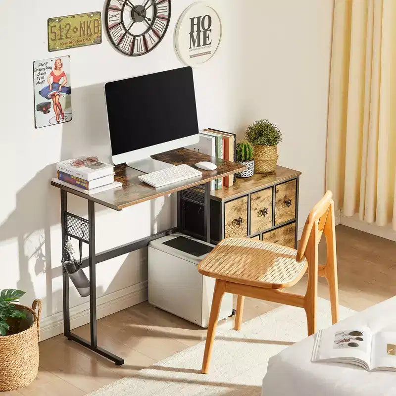 VECELO Petit bureau informatique 81/112 cm, bureau d'étude en bois avec rangement et crochet pour la maison ou la chambre, marron
