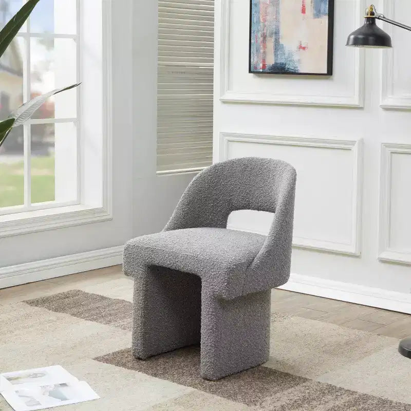 Fauteuil d'appoint moderne LeisureMod Quell avec boucle latérale – Siège élégant et confortable, dossier incurvé, parfait pour le salon, la chambre ou le boudoir