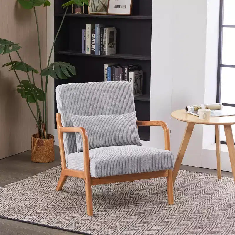 Fauteuil rembourré en bois massif Sigrid de style moderne du milieu du siècle avec coussin de GDFStudio