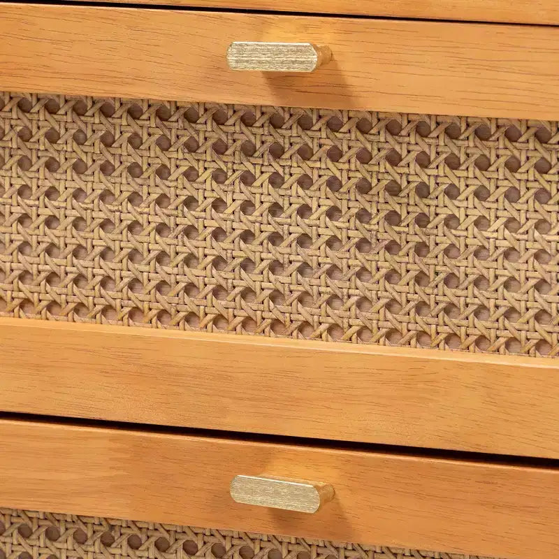 Ensemble de chambre à coucher Japandi 5 pièces Baxton Studio Jenn en bois brun doré, taille grand lit, avec rotin au fini vieilli