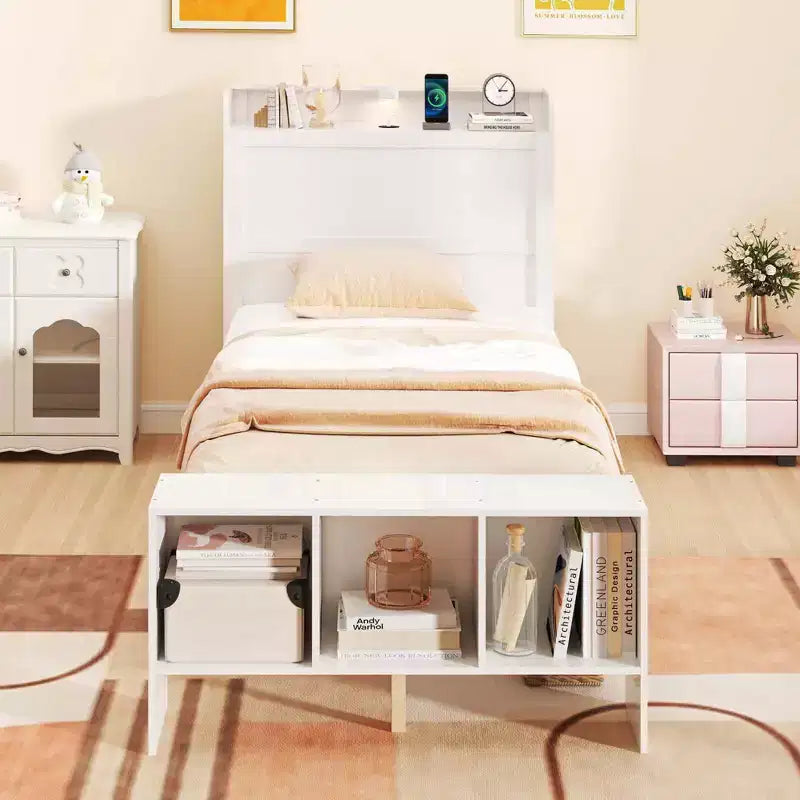 Cadre de lit double/complet Costway avec tête de lit et pied de lit de rangement, cadre de lit LED avec 2 ports USB
