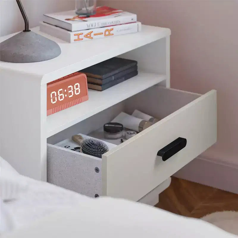 Table de chevet à 2 tiroirs Valencia CosmoLiving by Cosmopolitan, Taupe et Blanc