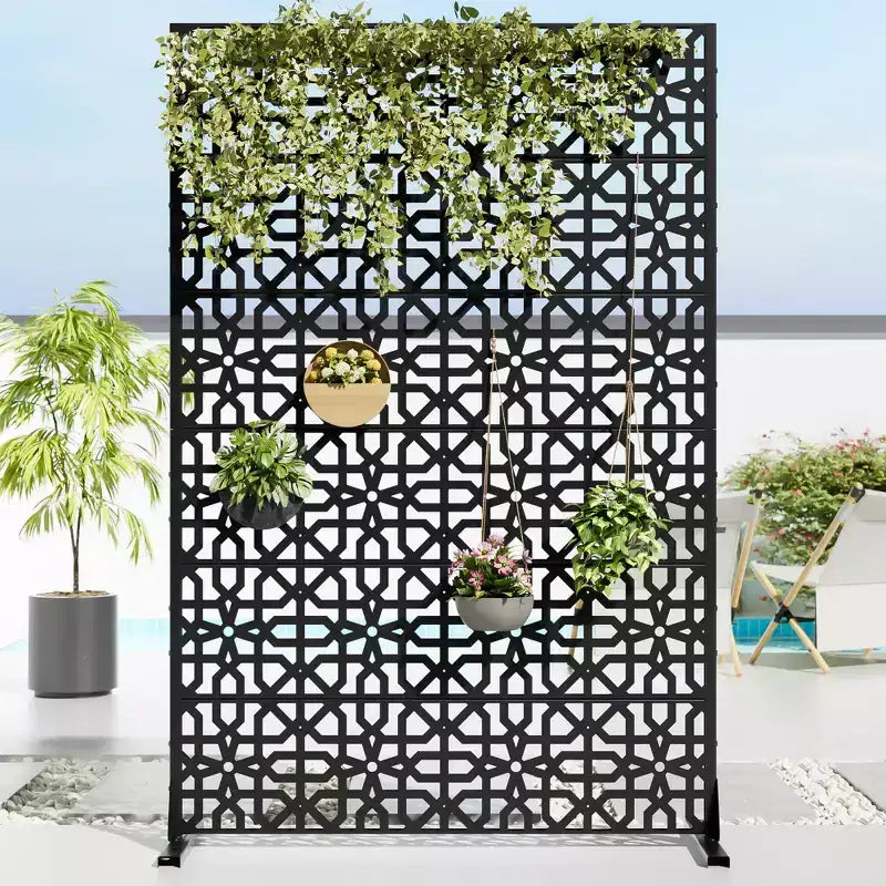 Jardinière en métal marron Dovelina 72 H47W avec treillis pour écran d'intimité pour terrasse de café, jardin et balcons