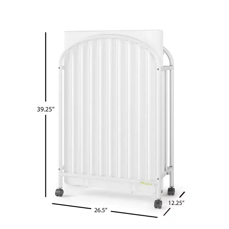 Lit de bébé pliant portable compact Child Craft Sweet Dreamer avec arche, 3 matelas de lit de bébé et 2 roulettes verrouillables, construction durable, facile à nettoyer (blanc)
