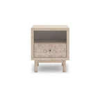 Table de Chevet Birkmore de Signature Design by Ashley avec Un Tiroir et Port de Charge USB, Finition Chêne Clair, Tiroir à Accents Floraux, Beige