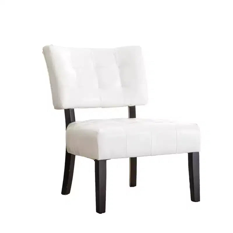 Fauteuil d'appoint moderne Okak avec revêtement touffeté confortable, coussins profonds, fauteuil en cuir mélangé avec assise surdimensionnée et pieds en bois massif.