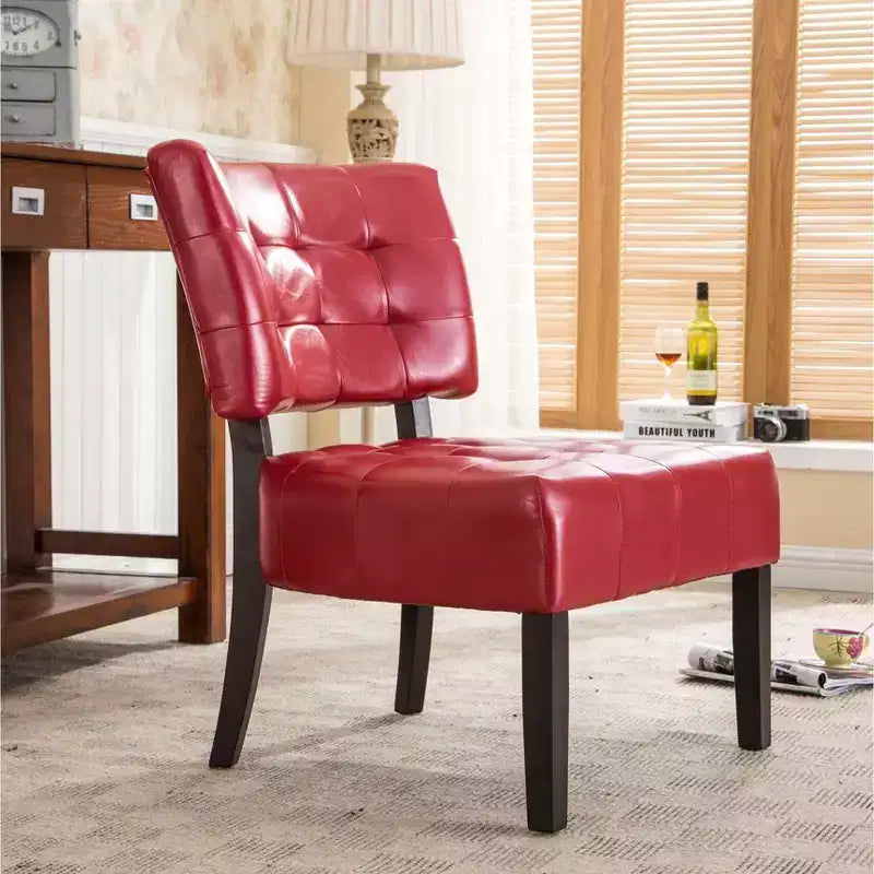Fauteuil d'appoint moderne Okak avec revêtement touffeté confortable, coussins profonds, fauteuil en cuir mélangé avec assise surdimensionnée et pieds en bois massif.