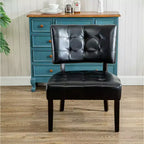 Fauteuil d'appoint moderne Okak avec revêtement touffeté confortable, coussins profonds, fauteuil en cuir mélangé avec assise surdimensionnée et pieds en bois massif.