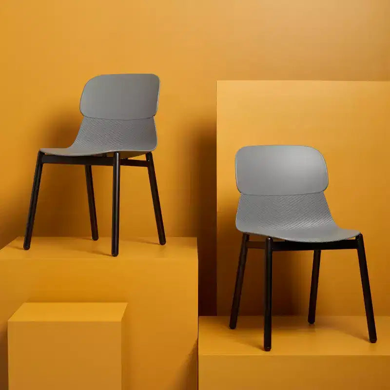 Chaise de salle à manger en plastique moulé Abbie (lot de 2) - SFV6900 - Safavieh Couture