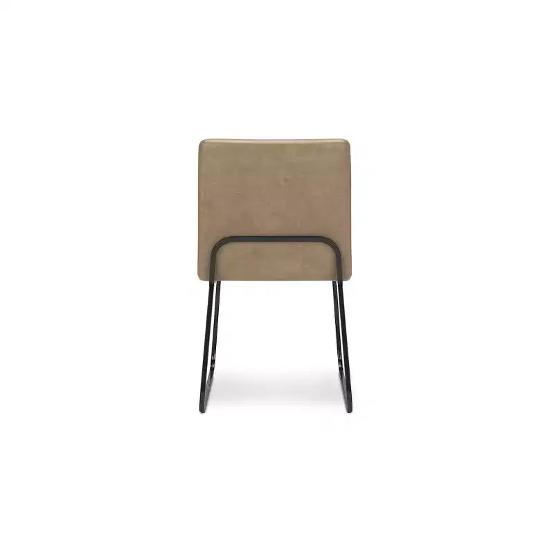 Signature Design by Ashley Chaises de salle à manger modernes Pharwynn, ensemble de 4, revêtement en similicuir, structure en acier canon de fusil, couleur « Toast »