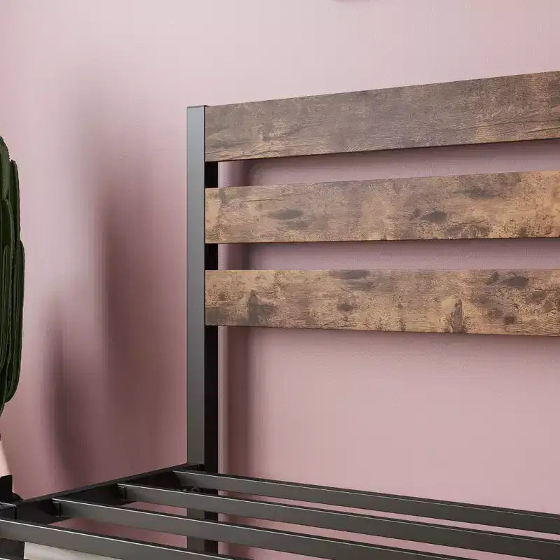 CLIHOME Cadre de lit plateforme marron rustique avec tête de lit en bois vintage rustique, support de matelas solide à lattes métalliques