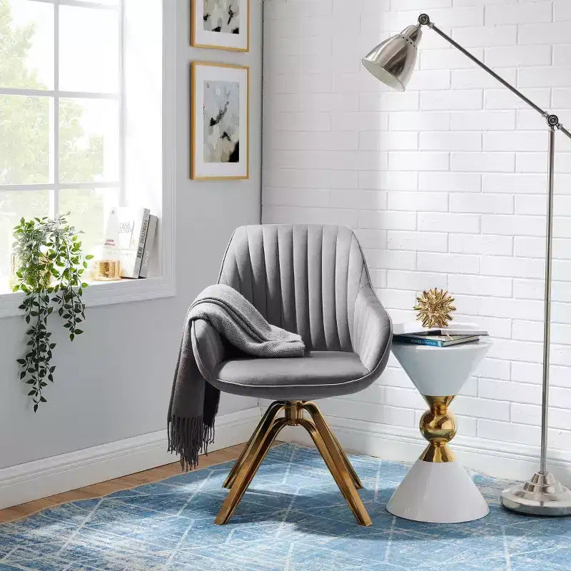 Fauteuil d'appoint pivotant Art Leon en velours confortable avec pieds dorés