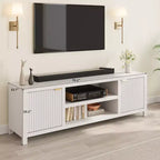 Meuble TV Garvee cannelé pour 80 pouces, meuble de divertissement moderne avec rangement, meuble média en bois avec porte cannelée pour salon