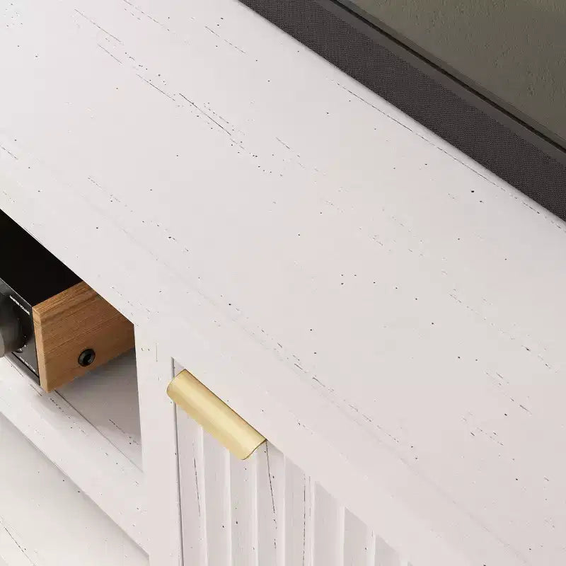 Meuble TV Garvee cannelé pour 80 pouces, meuble de divertissement moderne avec rangement, meuble média en bois avec porte cannelée pour salon