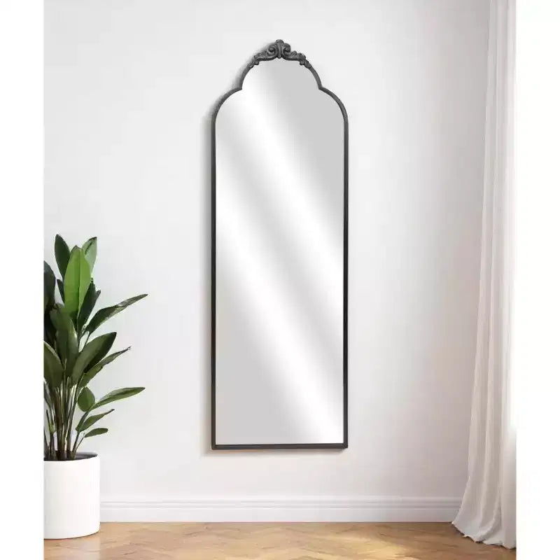 Miroir suspendu pleine longueur HomeRoots 65 en arche en métal noir