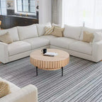 Royal Hampton, Table basse ronde moderne artisanale en chêne, plateau en bois blanc avec bords rainurés, pieds en fer noir, 91 cm