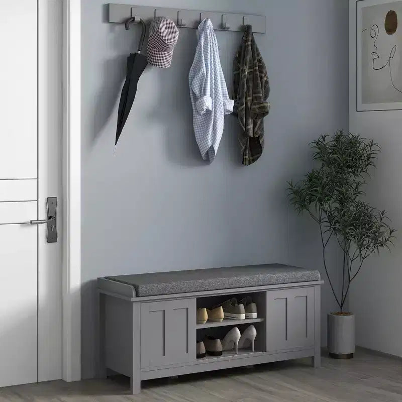 Banc de rangement fonctionnel Okak moderne avec portes coulissantes façon grange, banc à chaussures avec coussin en lin pour chambre à coucher, entrée