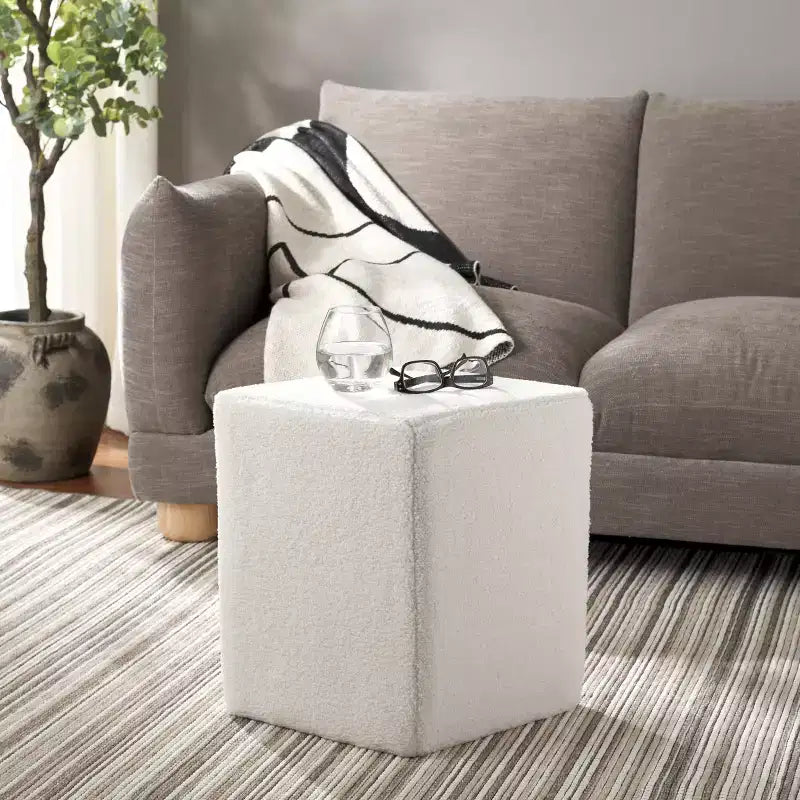 Pouf Cierra en forme de losange - OTT7503 - Ivoire - Safavieh