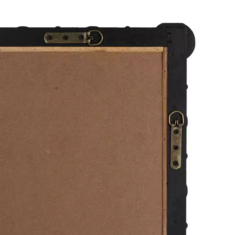 Miroir en bois perlé chic à cadre chevillée Storied Home, noir