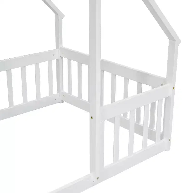 Lit double au sol en bois en forme de maison MAYEERTY avec clôture et garde-corps Blanc
